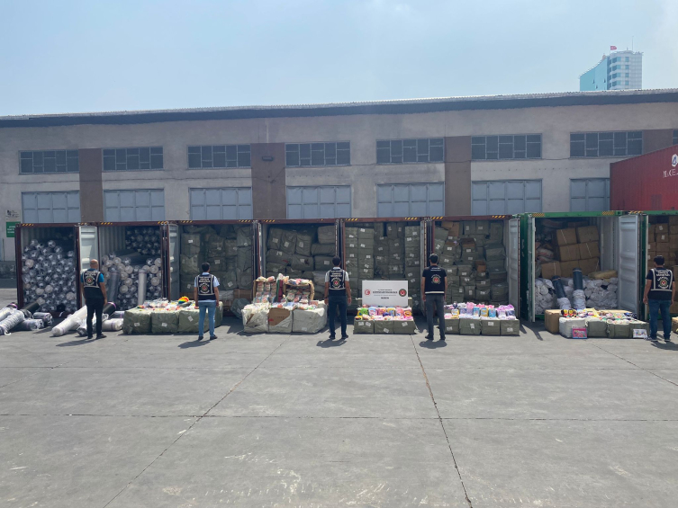 Mersin'de tarihi yakalama: 1 milyar TL'lik kaçakçılık önlendi